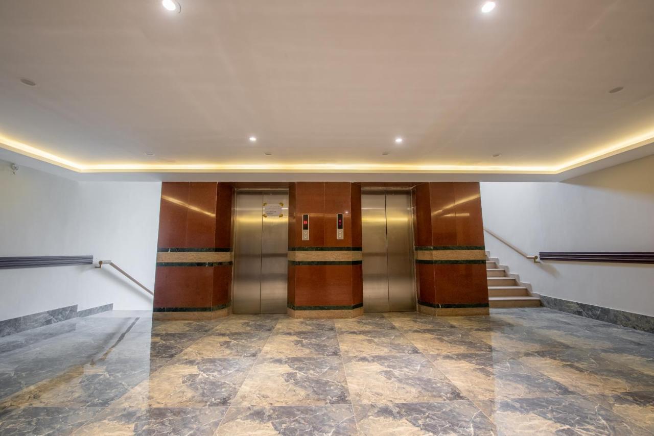Legend Hotel Исламабад Экстерьер фото