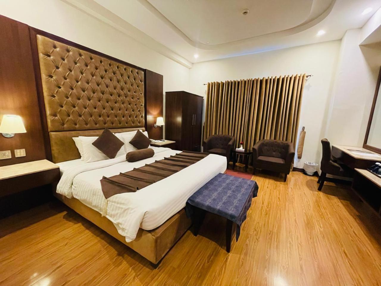Legend Hotel Исламабад Экстерьер фото
